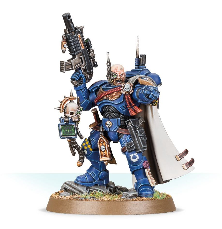 Warhammer 40,000 (10th Edition): Space Marines - Captain in Phobos Armour