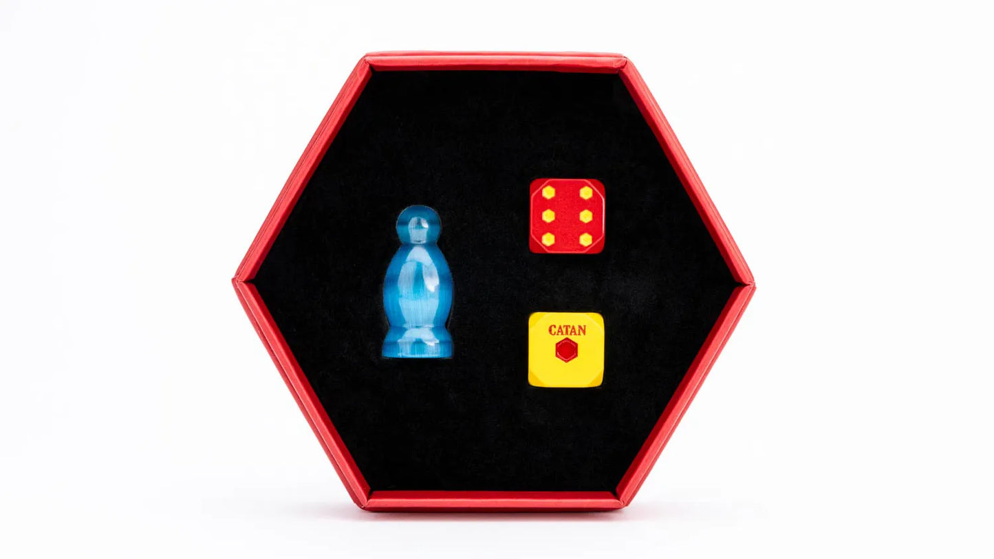 FanRoll: Catan - Cat's Eye Aquamarine Robber and Dice Set